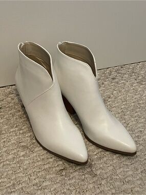 White Qupid Heeled Boots